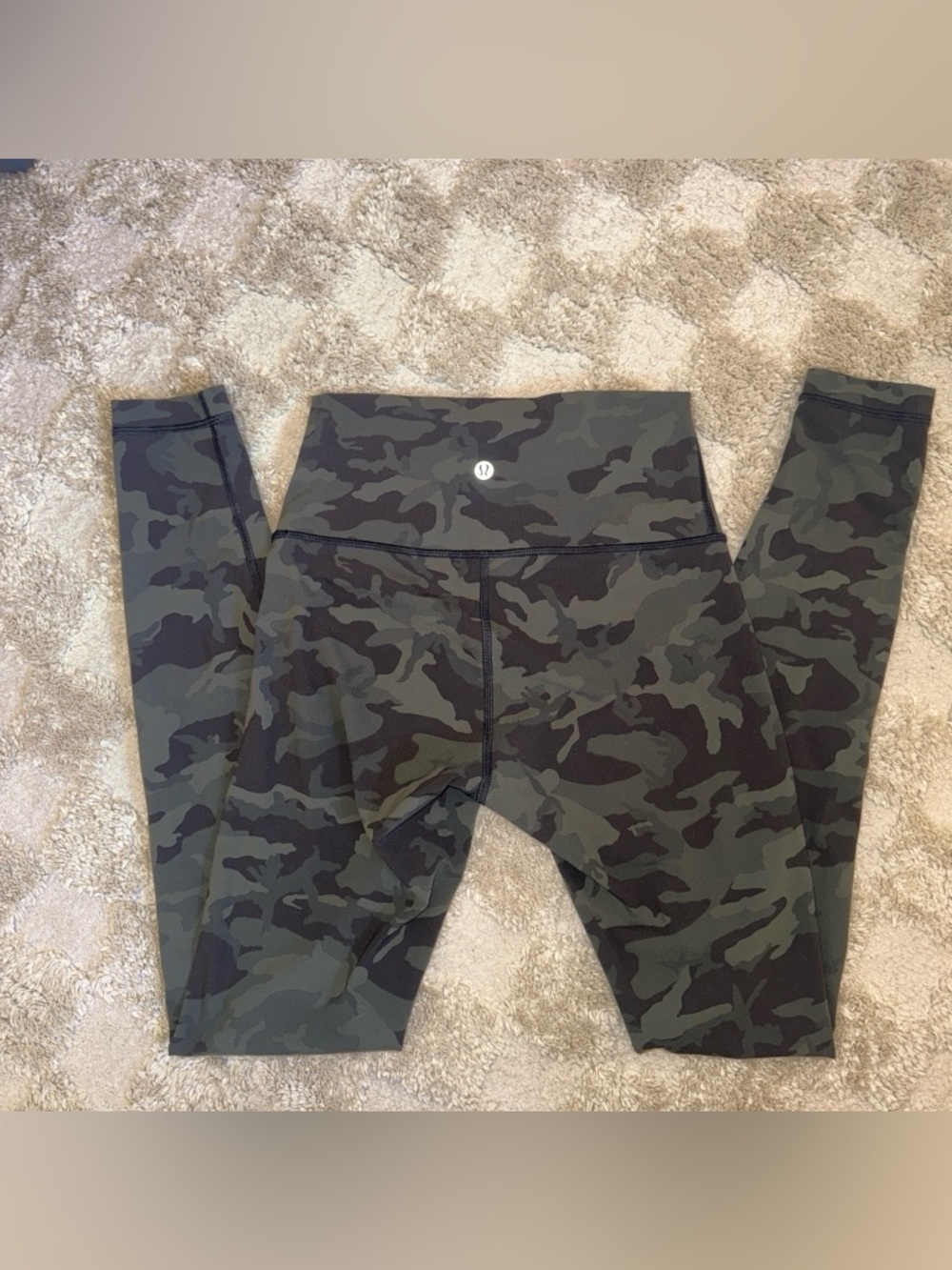 Lululemon Green Camo Leggings - High-Waist | Size: 4